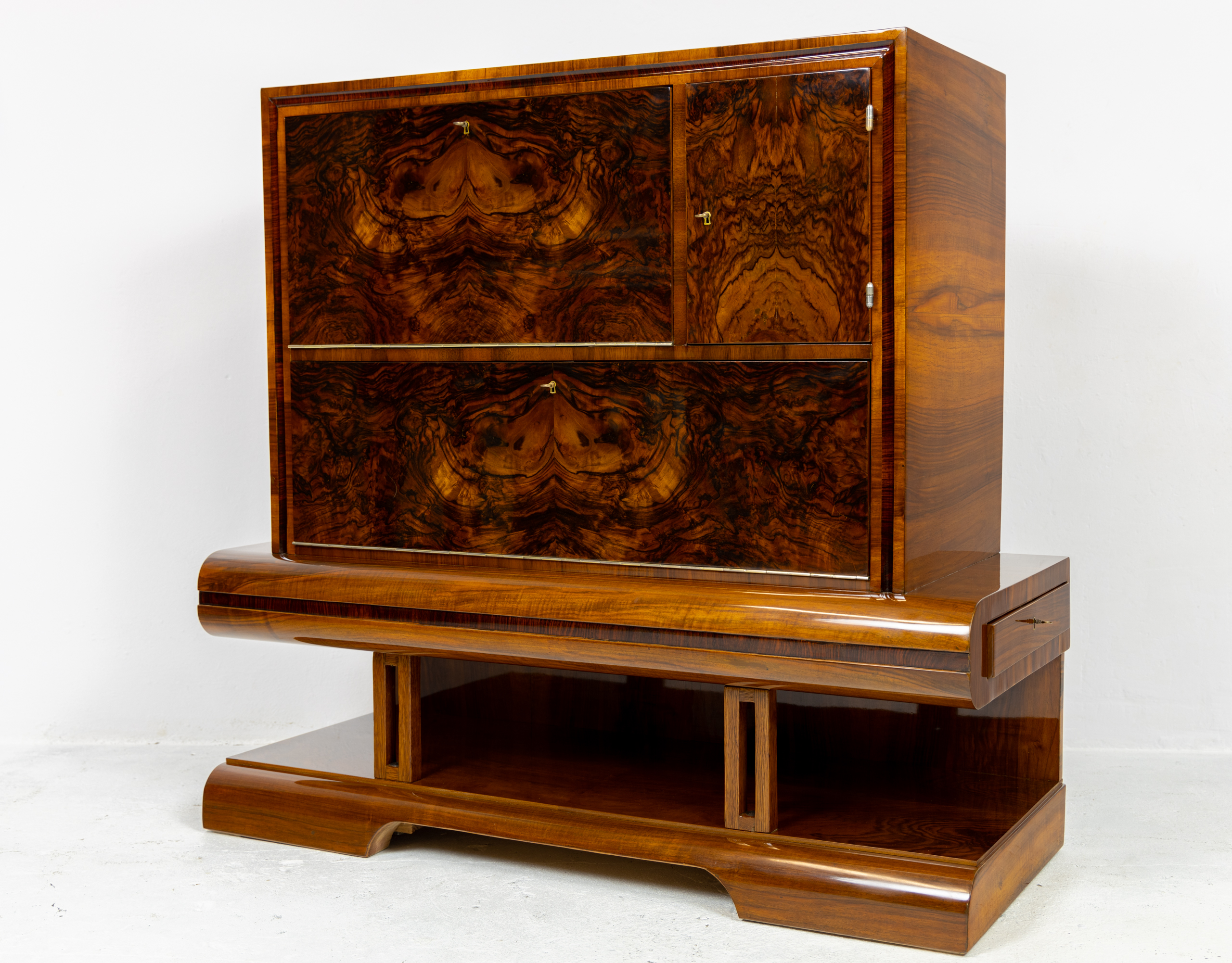 komoda-barek-art-deco-stary-orzech-antyk-stary.jpg